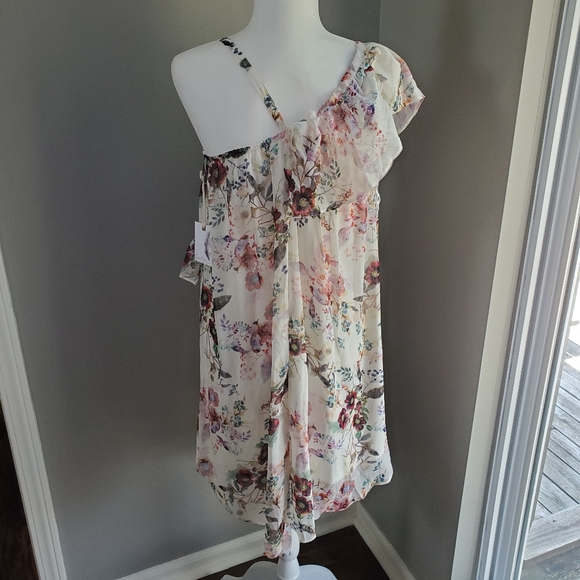 ⭐Host Pick⭐NWT Jessica Simpson Maternity Dress - Picture 6 of 7